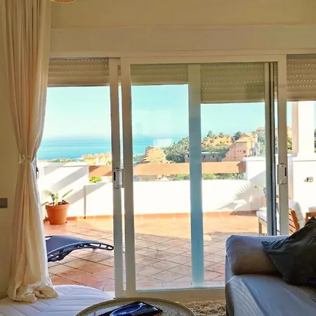 Atico Con Vistas Al Mar Y Terraza 아파트 *