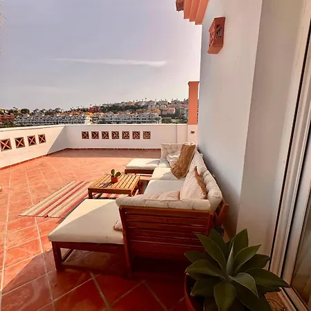 Atico Con Vistas Al Mar Y Terraza *
